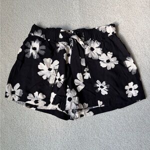 Madewell Black and White Floral Shorts